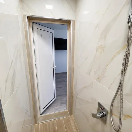 Boutique Apartment-city Center-self Check-in *